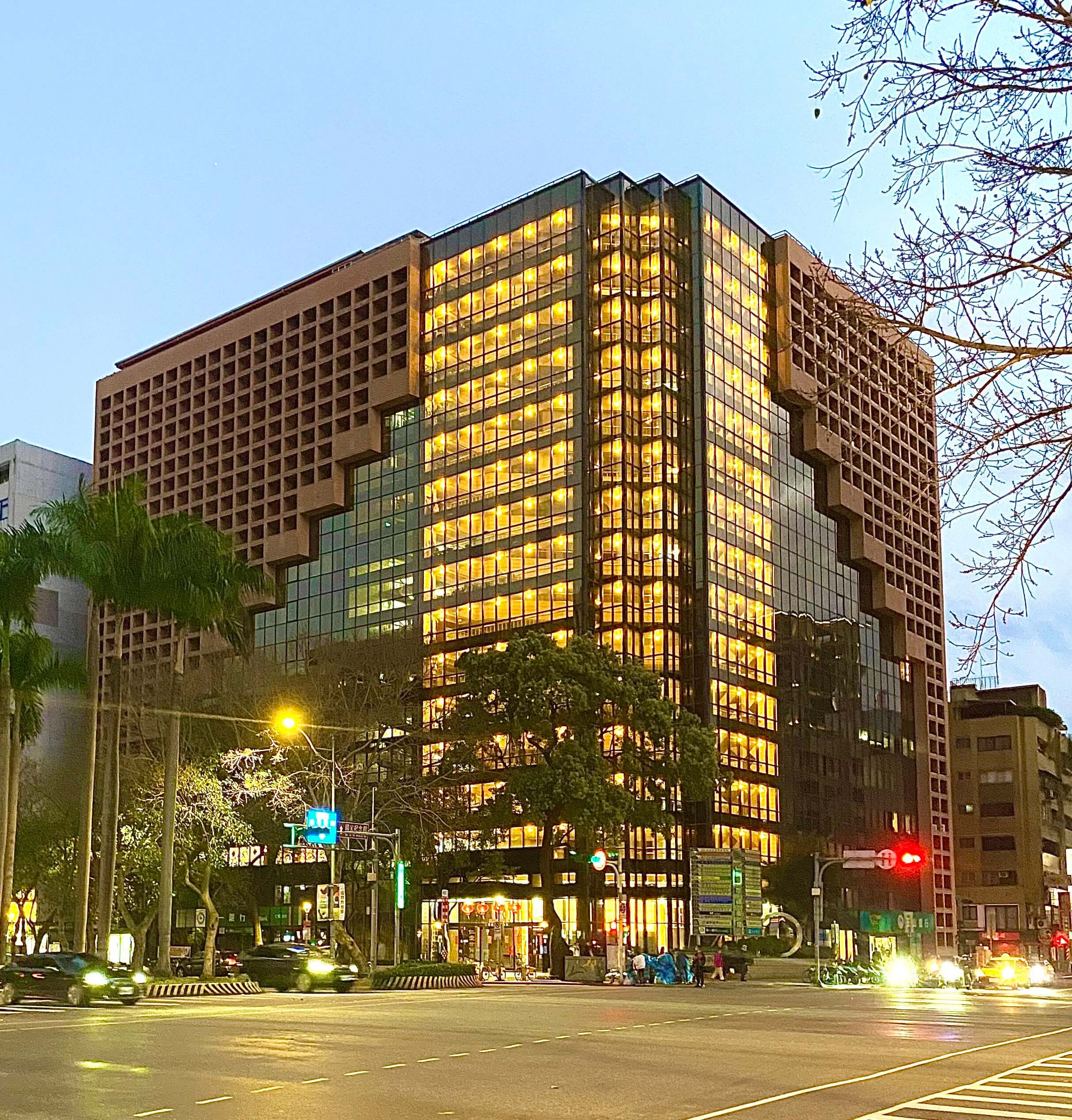 仁愛世貿廣場大廈